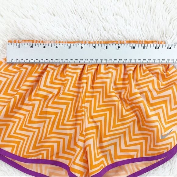 Nike Dri-Fit Orange Chevron Running Shorts Size XS - Picture 3 of 6